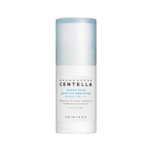 Protetor Solar em Bastão SKIN1004 Madagascar Centella Hyalu-Cica Silky-Fit Sun Stick SPF50+ PA++++ de 7g
